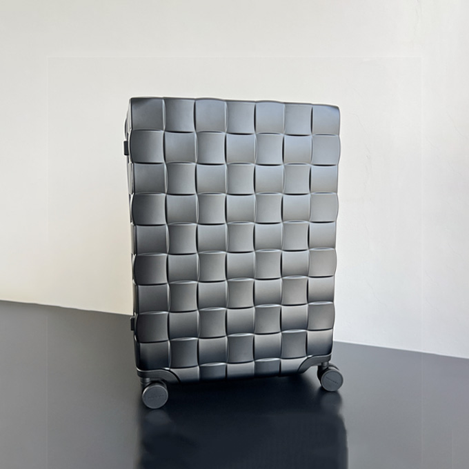 bottega veneta large intreccio woven luggage #848885